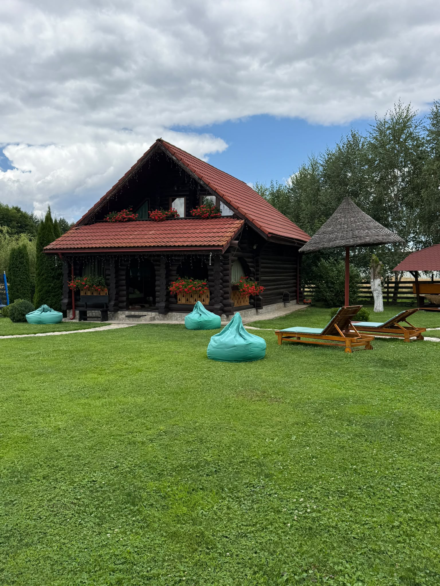 Casuța Verde - Exterior